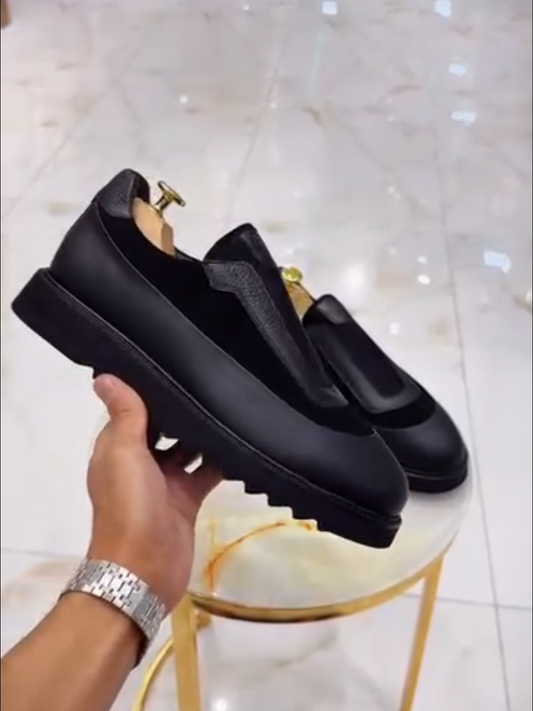 Natural calfskin casual shoes