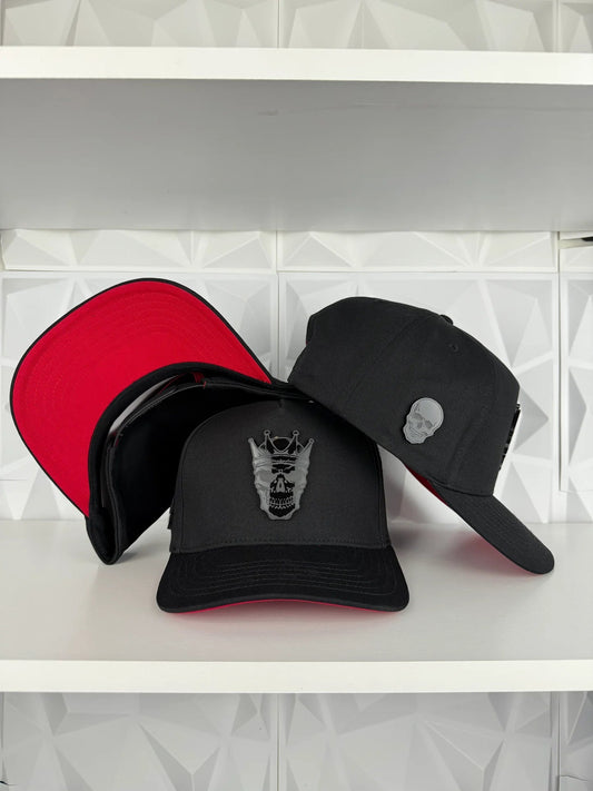 Skull Plate SnapBack Cap - Black/Red